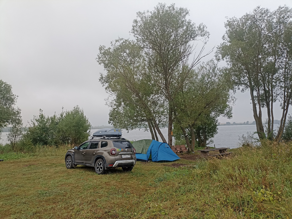 Лагерь на берегу водохранилища Кондурча