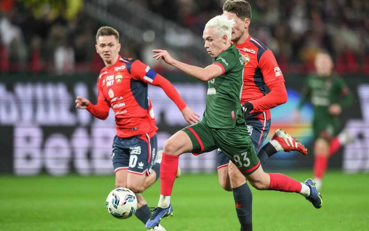 Лидер чемпионата "Локомотив" отправится в Тольятти