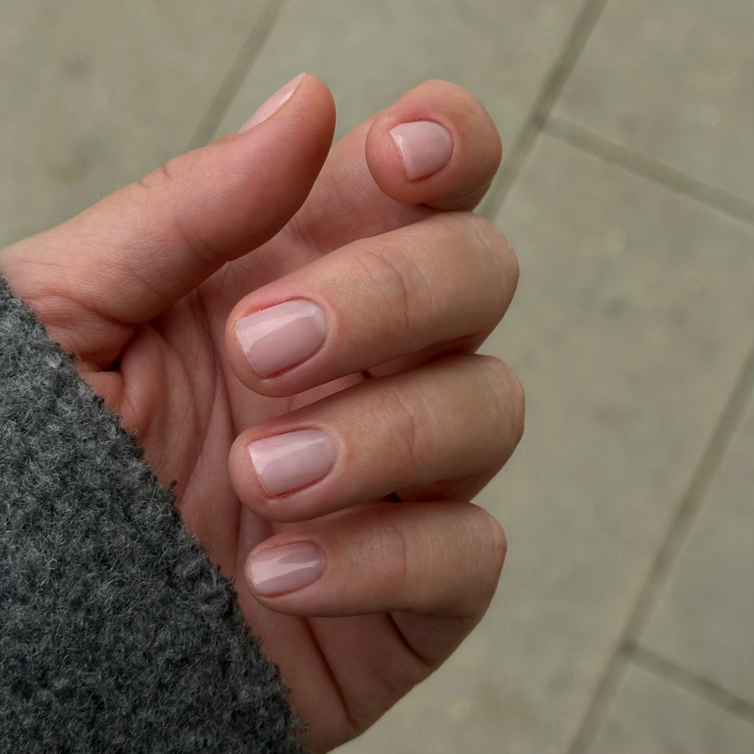 итог через 25 минут самоманикюра с покрытием однофазном solo 3in1