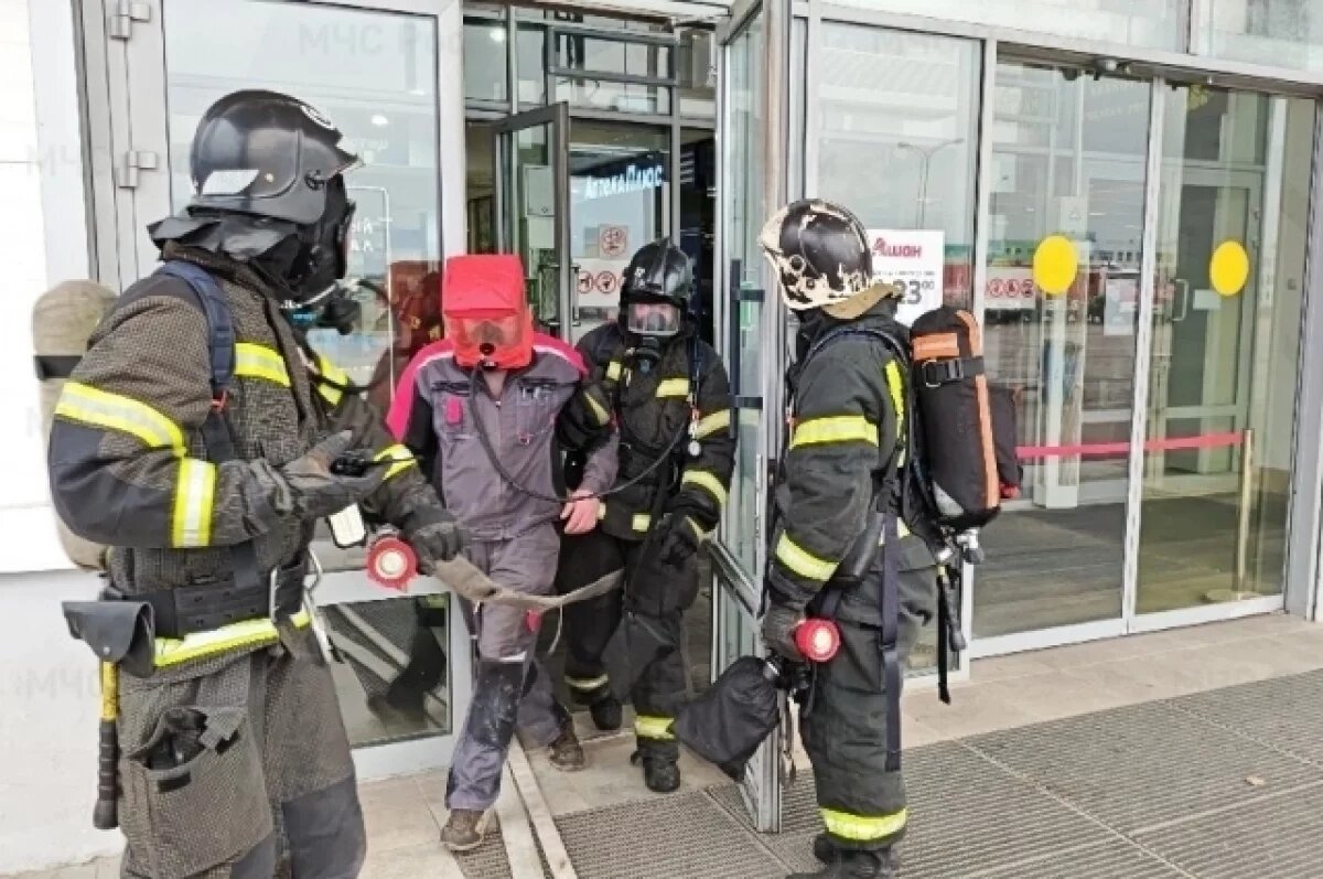    В Калуге сымитировали пожар в «Торговом квартале»