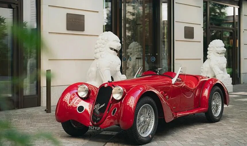  📷    Этот автомобиль, который называют шедевром инженерной мысли, имел восьмицилиндровый головной убор объемом 2905 куб. см с углом наддувом, разработанным для Гран-при. Фото: Jam Press / Tom Wood Courtesy of RM Sothebys