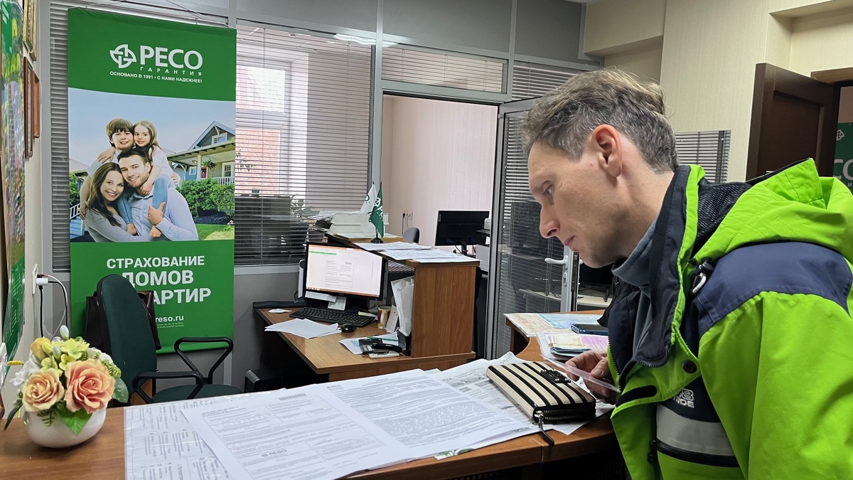 За оформлением  «Синей карты» 