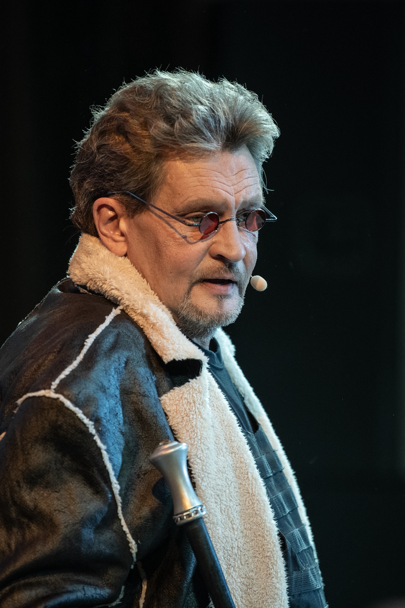 Автор фото Яна Булаш. Театр Армии Александр Домогаров в роли Евгения Арбенина.