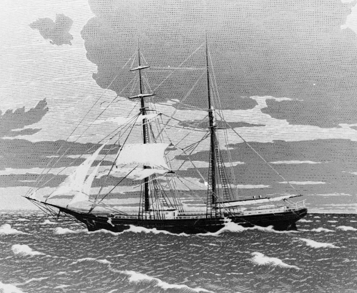 Иллюстрация корабля ‘Мэри Селест’ в открытом океане