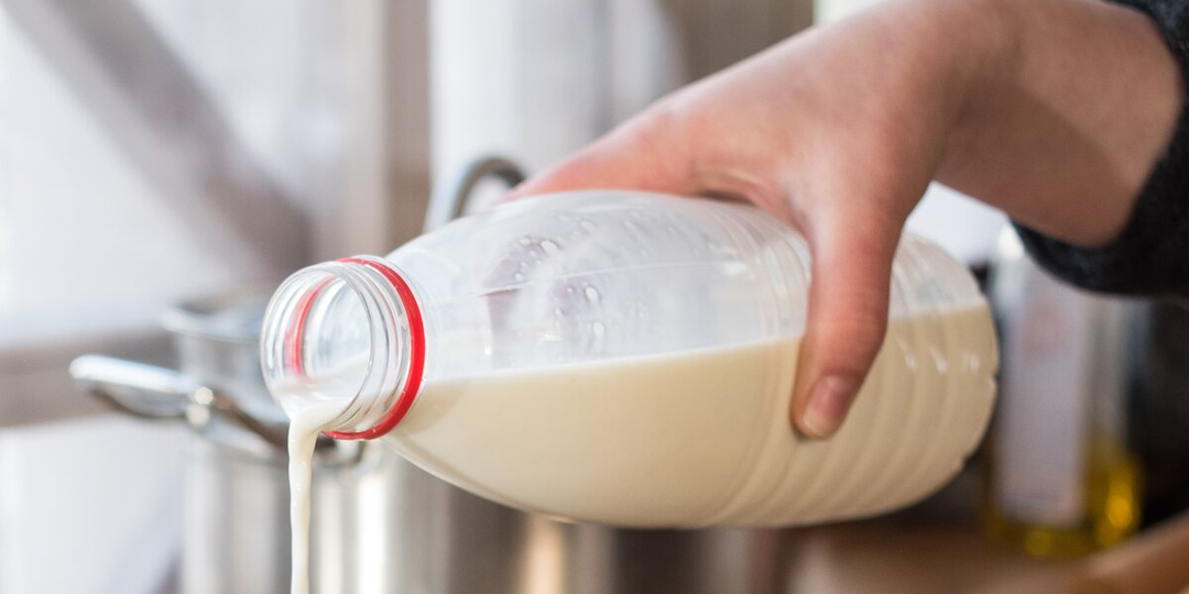 «После 50 это особенно опасно: почему то, что мы называем молоком, может отнимать здоровье незаметно»