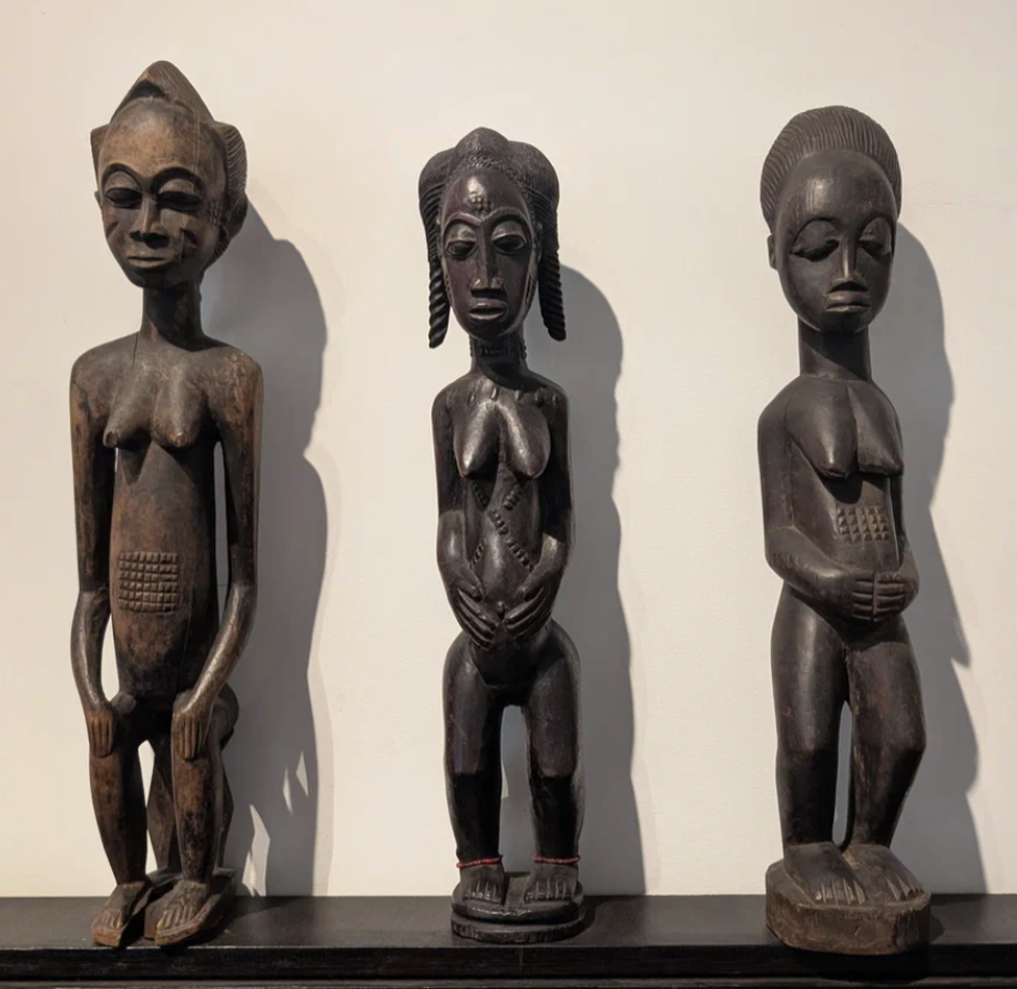 Женские фигуры племени Бауле