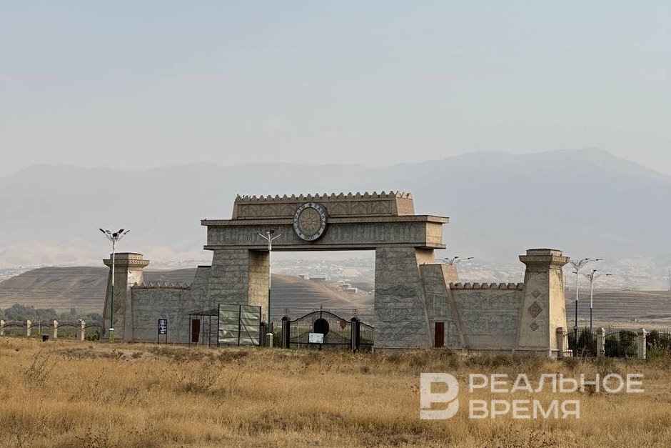    Другой древнейший город страны — Саразм, находится всего в 15 км от Пенджикента. Елизавета Пуншева / realnoevremya.ru