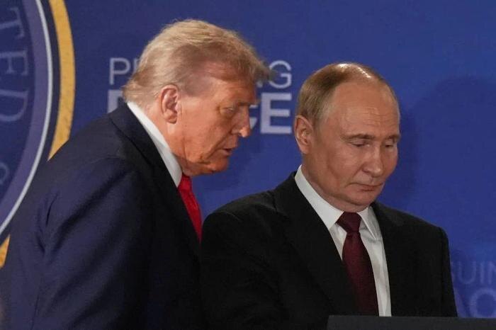 Владимир Путин и Дональд Трамп. Обложка © ТАСС / AP
