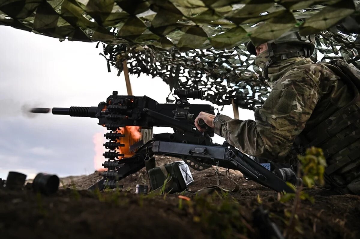    Боец ВС РФ с АГС.