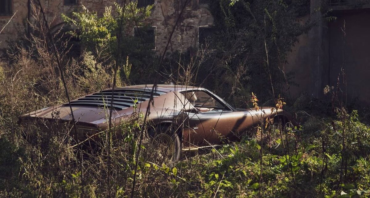   Lamborghini Miura SV