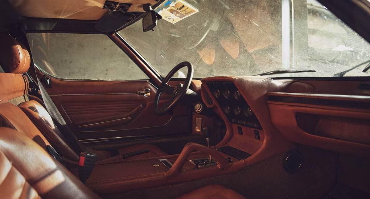   салон Lamborghini Miura SV
