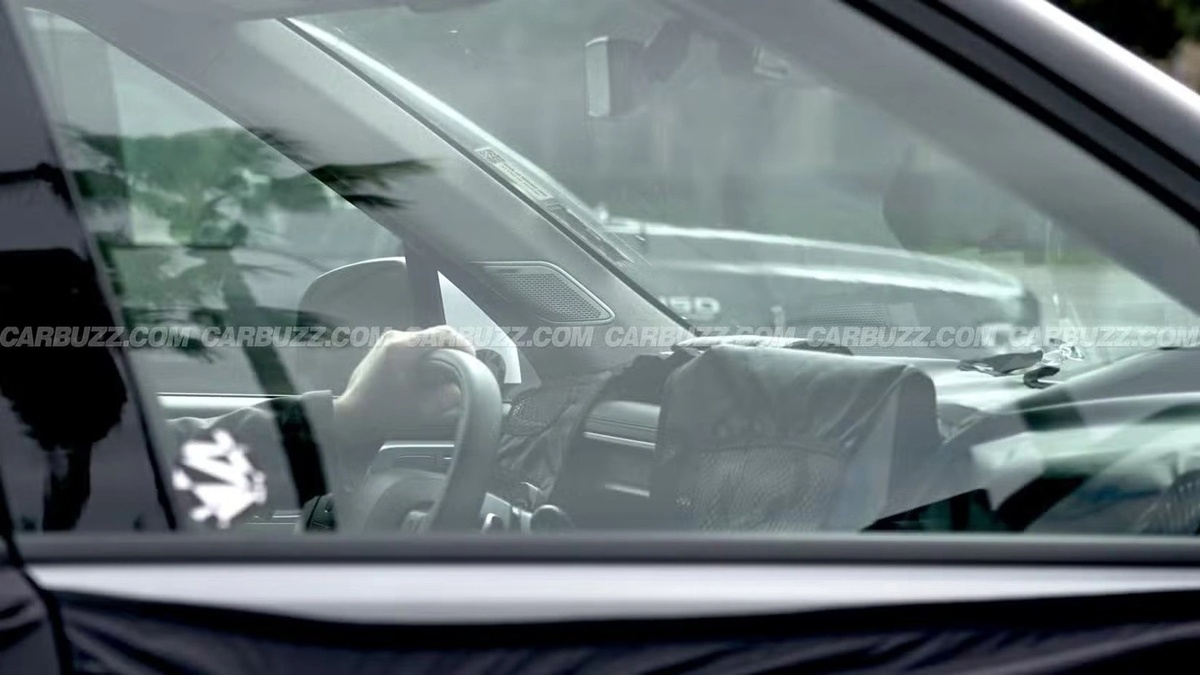 Фото CarBuzz  📷
