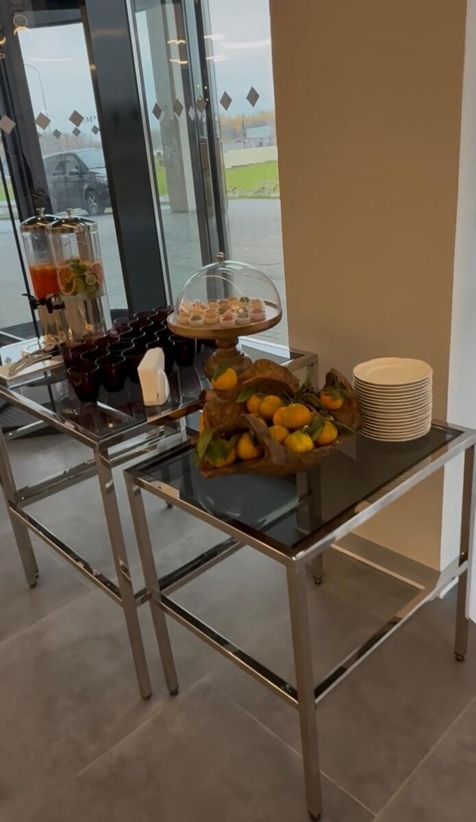 Игристого в честь открытия не было