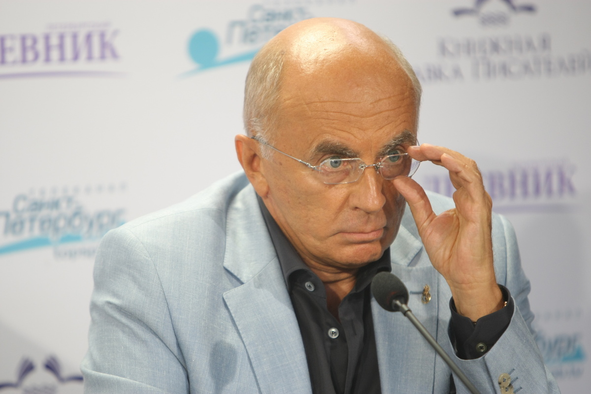    Ректор СПбГУП Александр Запесоцкий регулярно оказывается в эпицентре скандалов. Фото: abn.agency