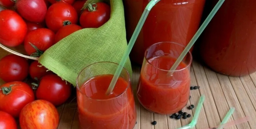 Делаем ароматный томатный сок на зиму: просто, вкусно и полезно