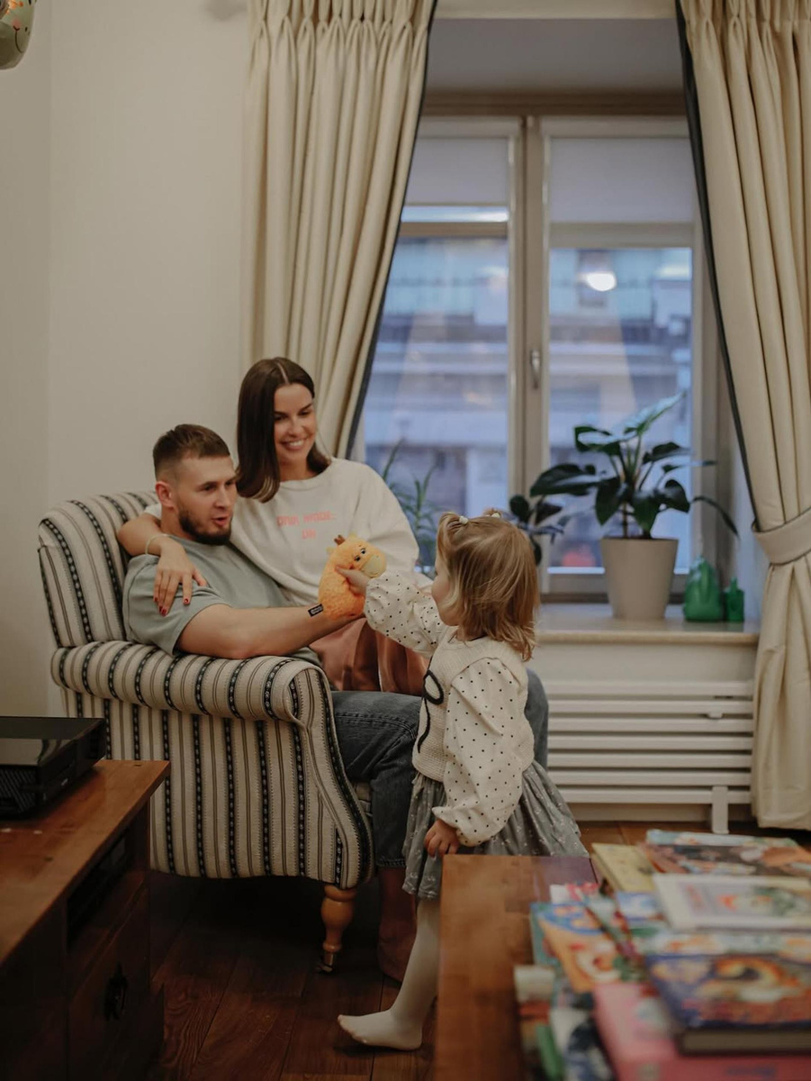 Татьяна Куртукова с мужем и дочерью. Фото: социальные сети
