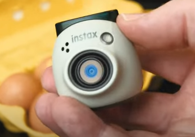 Мини-камера Instax Pal