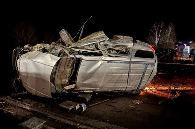    Машина получила серьёзные повреждения. Фото: Госавтоинспекция по Кировской области