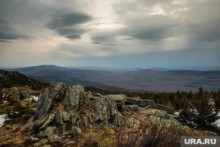 Уральские горы с их тайнами и легендами манят любителей приключений. Фото: Александр Кулаковский © URA.RU