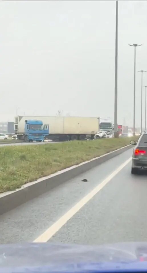    Фото: скриншот из видео в телеграм-канале «Мегаполис | ДТП и ЧП | Санкт-Петербург | Питер»