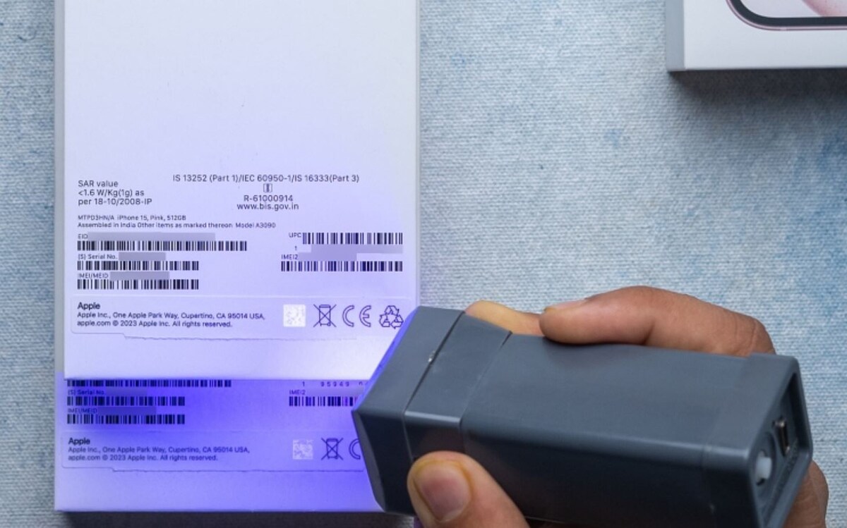    Серийный номер iPhone не стоит публиковать где-либо — лучше сообщать лично. Фото: beebom.com