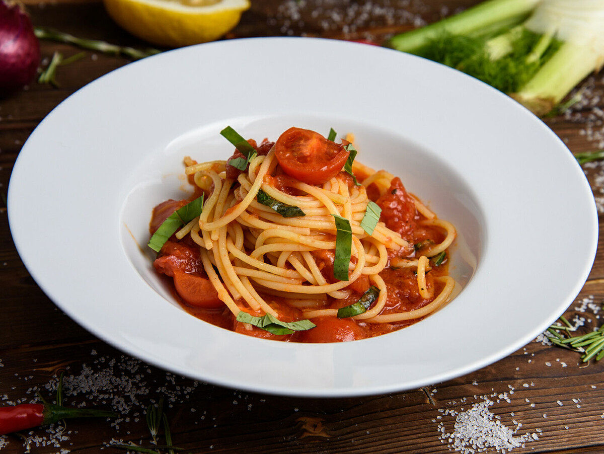 В ресторане Villa Pasta вы можете насладиться классическим вариантом пасты Помодоро