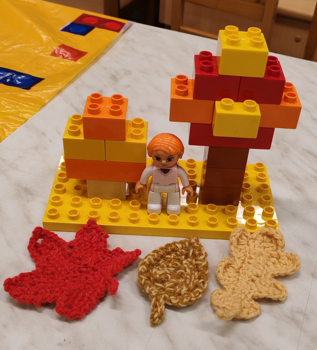 Осень. Лего. Вязание. 