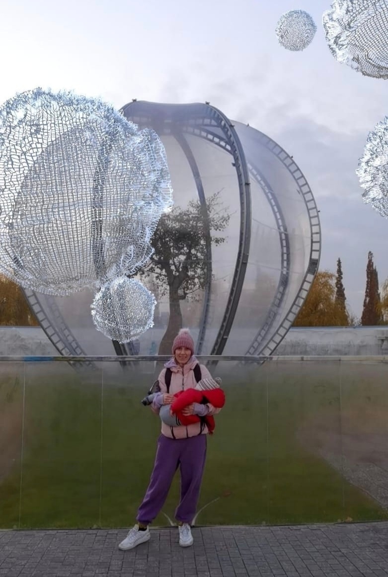 Моя волшебная жена. Может быть, она тоже сгенерирована нейросетью?