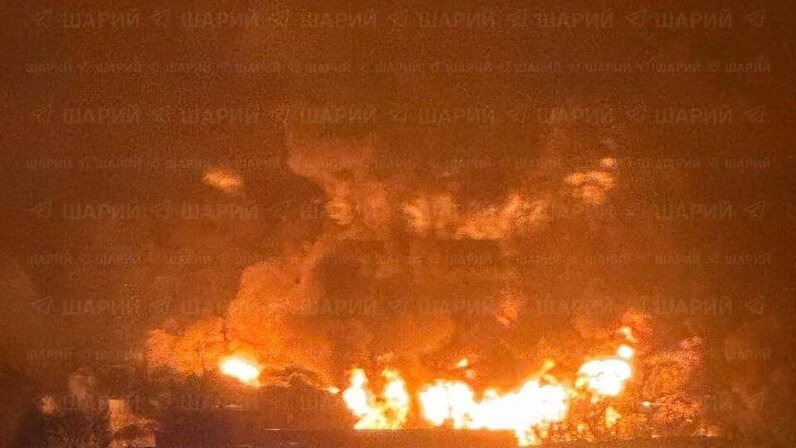 Мэр Киева , Кличко рассказал в своем телеграм канале что пожары вспыхнули в Дарницком и Деснянском районе на левом берегу Днепра