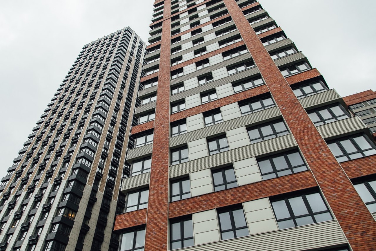 
Особенно опасны пожары на верхних этажах высоток. Фото: Мир Квартир