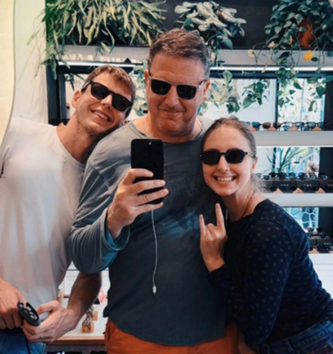 Максим Виторган с дочкой Полиной и сыном Даниилом. Фото: соцсети