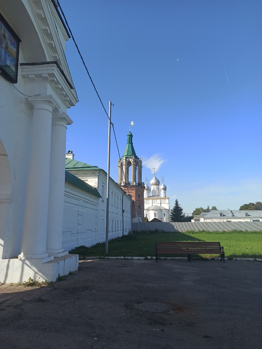 Перед входом