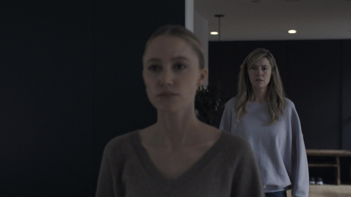 Кадр из фильма "Рука, качающая колыбель"