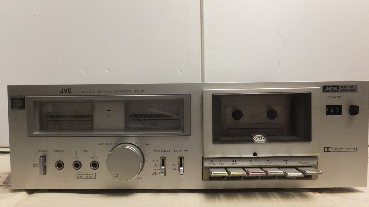 Дека в выключенном состоянии