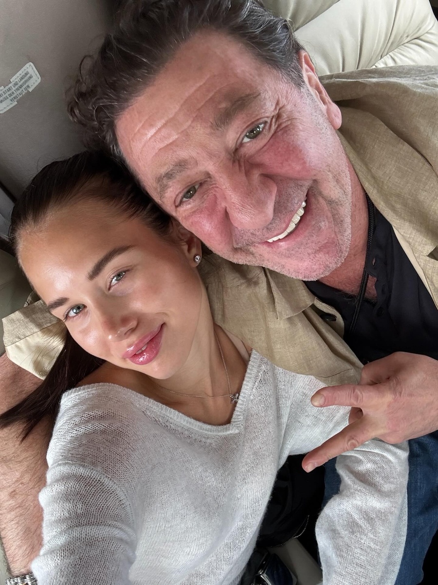    Аврора Киба встречается с Григорием ЛепсомСоцсети Авроры Кибы