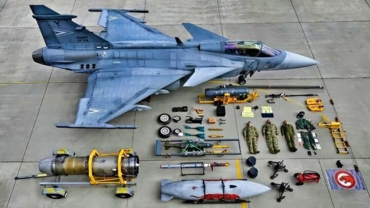 Комплектация истребителя JAS 39 Gripen E. Источник: militaryfactory.com.