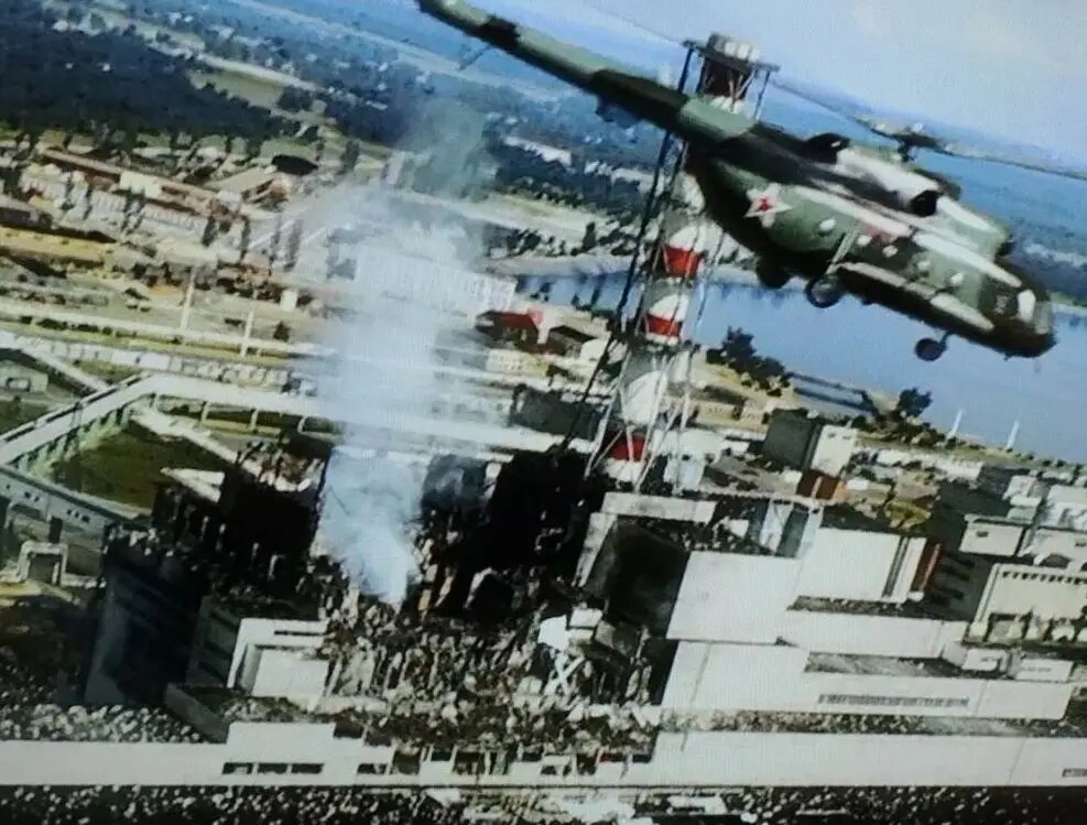 Вертолёты над ЧАЭС