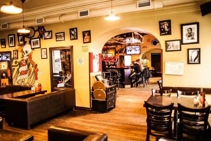 Тот самый рок-н-ролл бар на ул. Сретенке. Фото взяты из открытых источников