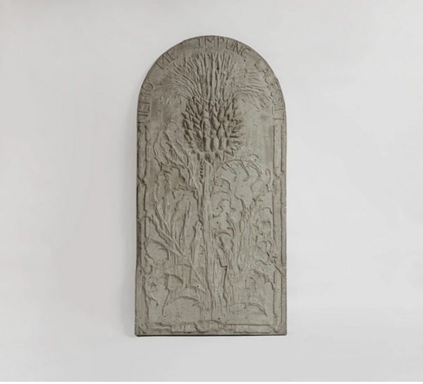 А. Филатов. Nemo Me Impune Lancessit. 2017. Бетон, металл. 116х58 см.