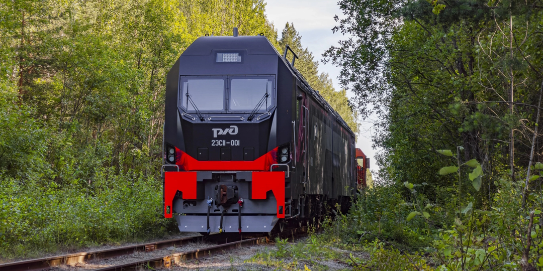 Новый электровоз "Орлец": современная разработка "Уральских локомотивов"