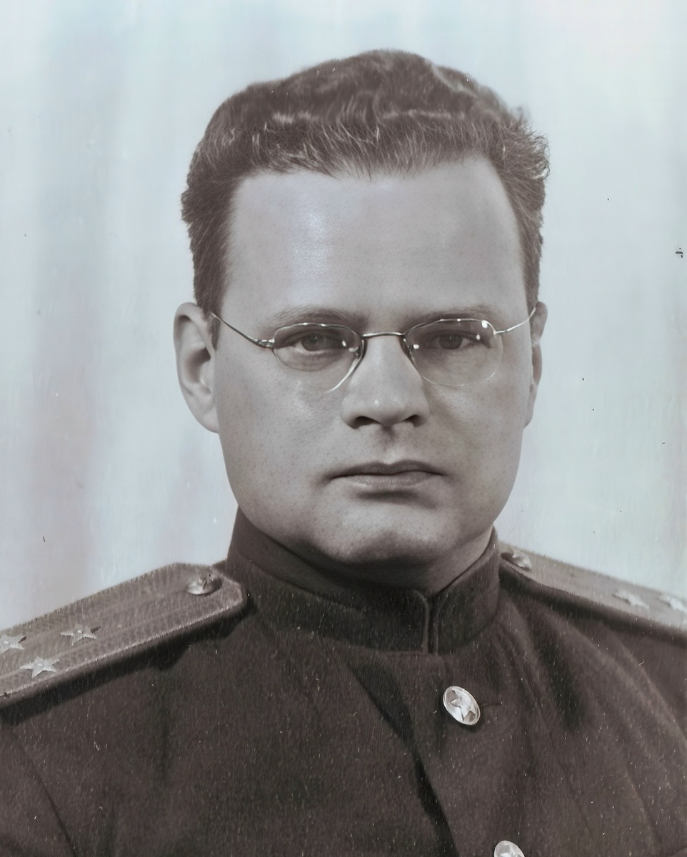 Леонид Квасников.