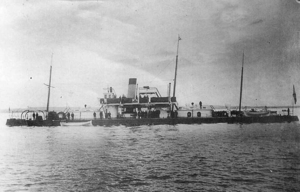 Броненосец береговой охраны "Русалка"