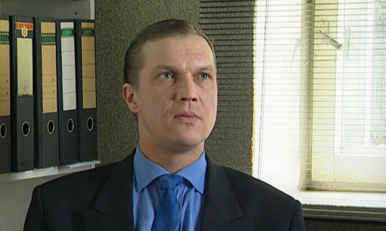 Александр Саюталин в сериале «Убойная сила-2» сыграл бизнесмена Константина Телятникова
Фото: Кадр из фильма «Убойная сила-2», реж. Александр Рогожкин, Урсус-фильм по заказу ОРТ