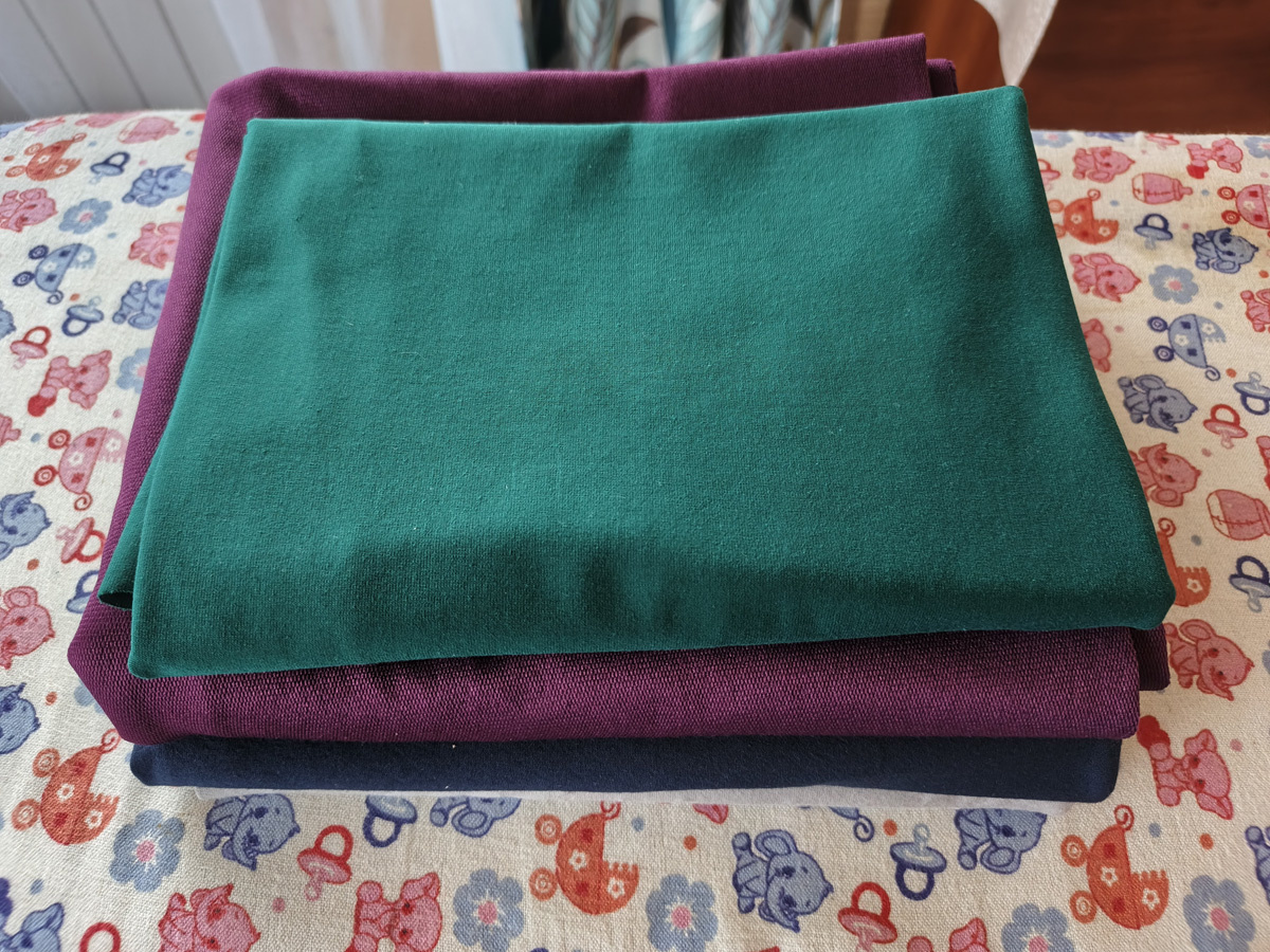 Эта ткань подготовлена к пошиву и ждет своего часа