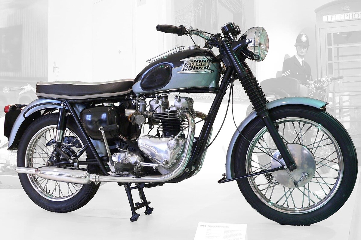   Triumph Bonneville
