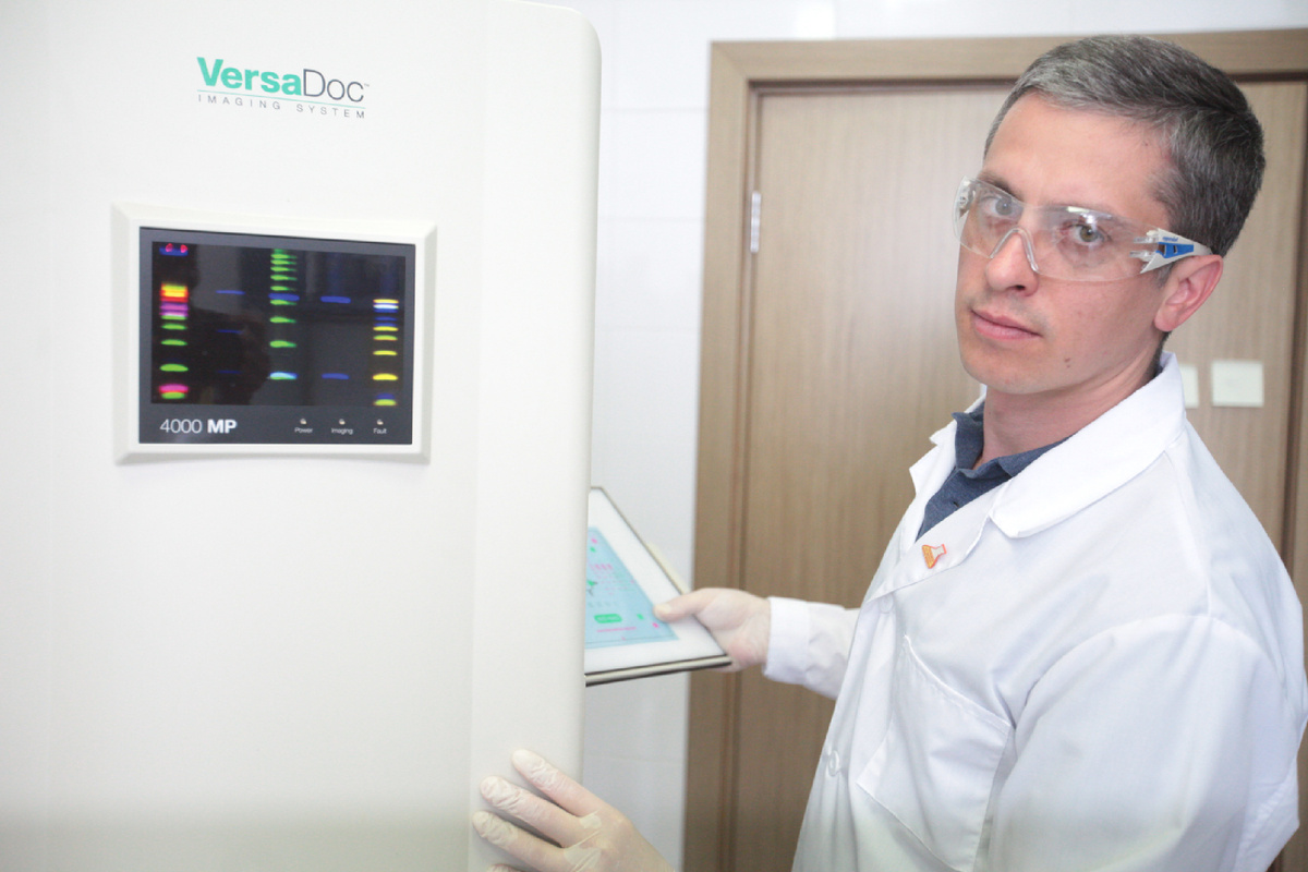 Владимир Шипелин,  старший научный сотрудник Лаборатории пищевой токсикологии и оценки безопасности нанотехнологий ФГБУН «ФИЦ питания и биотехнологии»