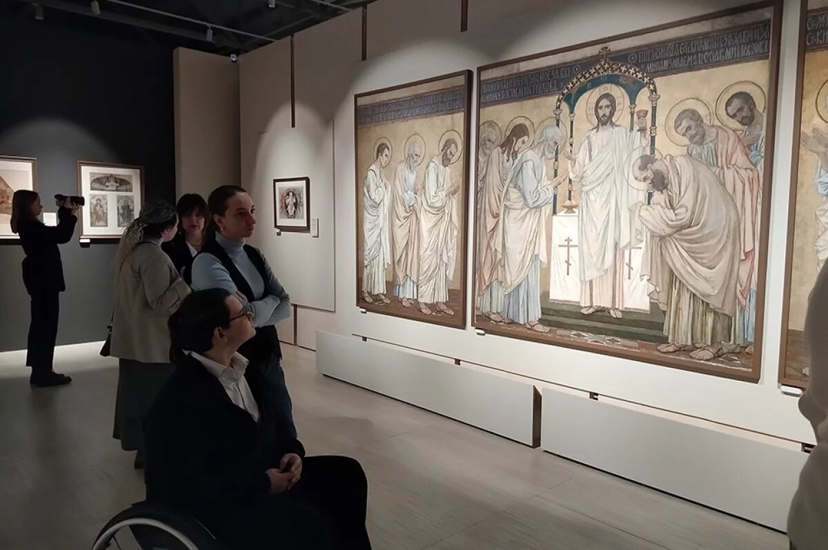    Выставка православной живописи Виктора Васнецова впервые открылась в Нижнем