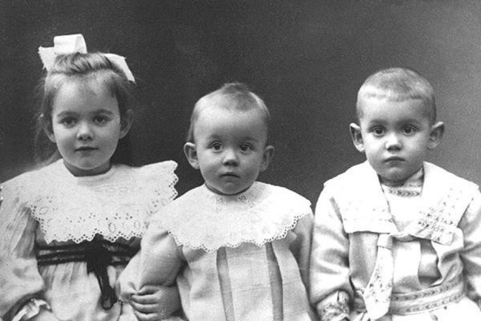    Карин, Ульф и Свен Бойе, 1906 год. скриншот с сайта Карин Бойе