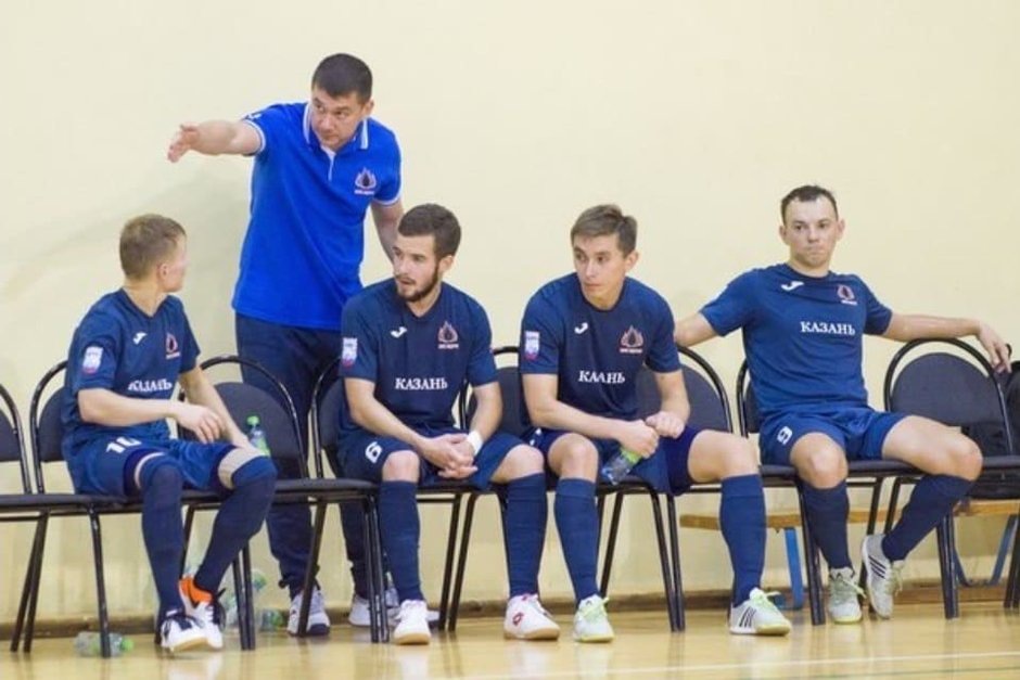    В перерыве мини-футбольного матча. представлено Дмитрием Цуриковым