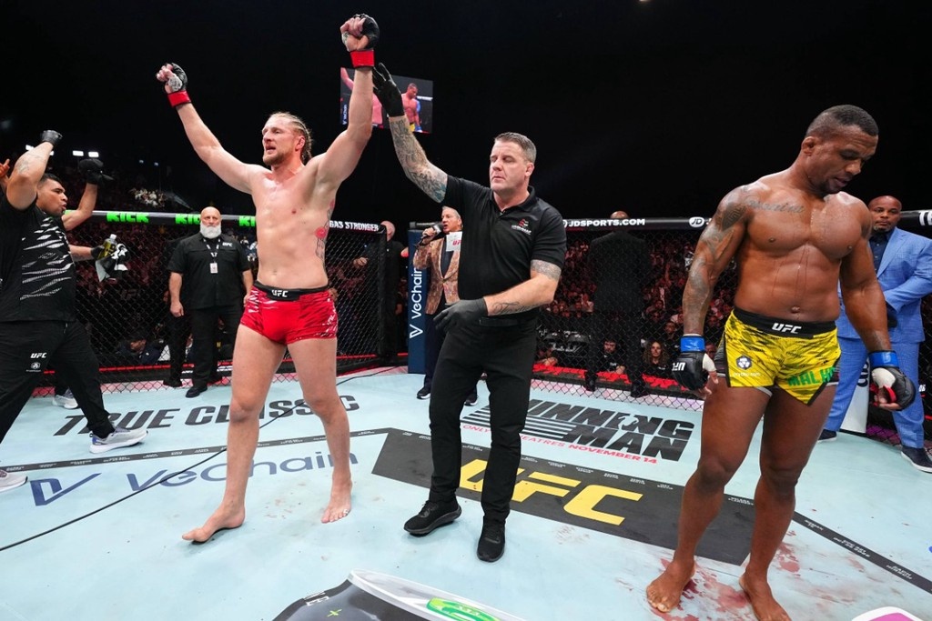    Фото © Telegram / UFC Eurasia